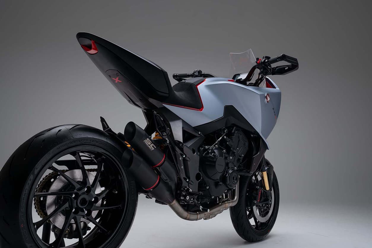 Супер-«сибиха»: на EICMA дебютировал футуристичный кроссовер Honda — 5