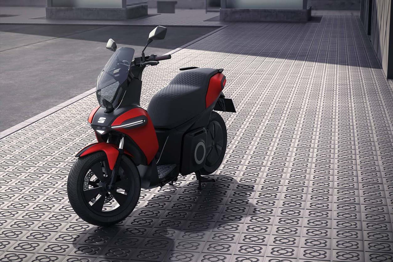 От автомобилей к электроскутерам: у SEAT появились двухколесные новинки — 6