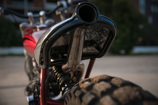 Yamaha SR400: компрессорный боец от молодого дарования — 11