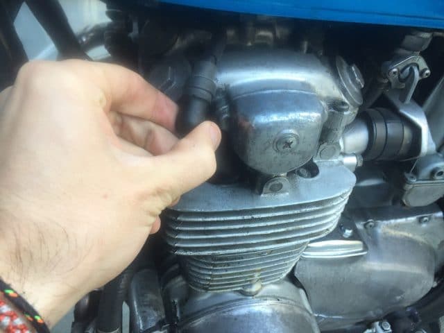 How to the Change the Spark Plugs on a Motorcycle — 4