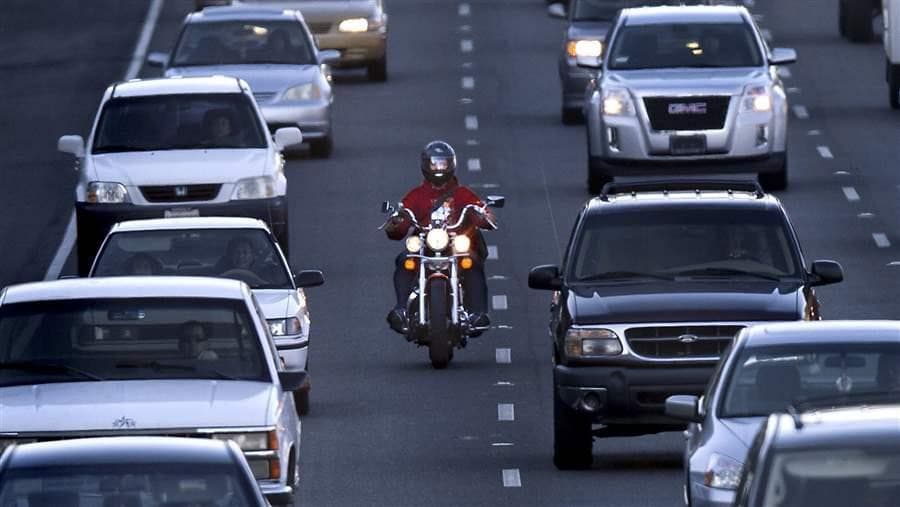 AMA: Study Finds Lane-Splitting Increases Rider Safety — 2