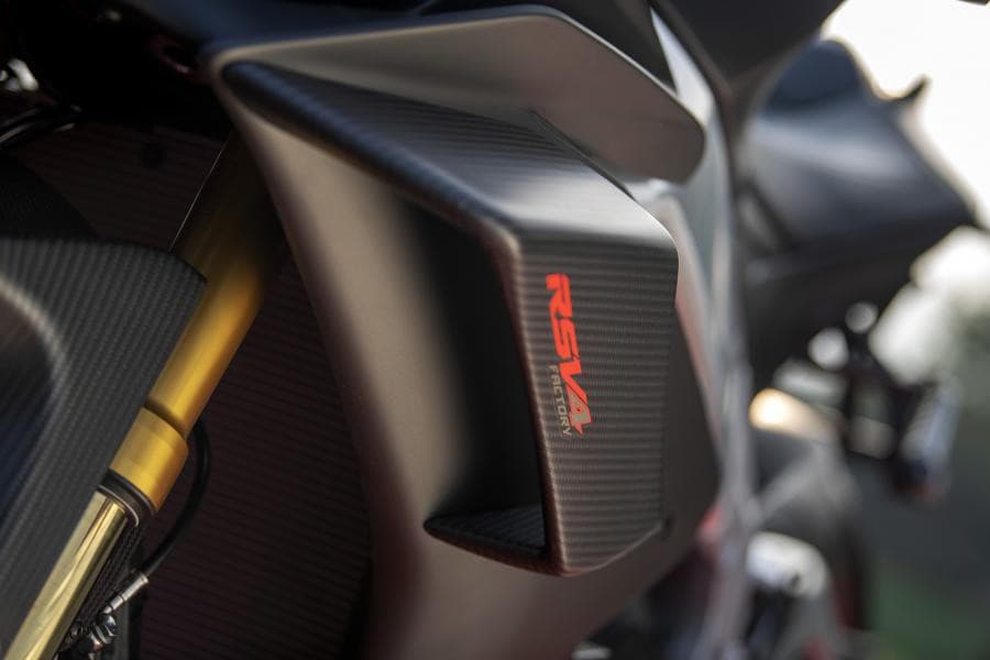 APRILIA RSV4 1100 FACTORY: EICMA 2018 — 4