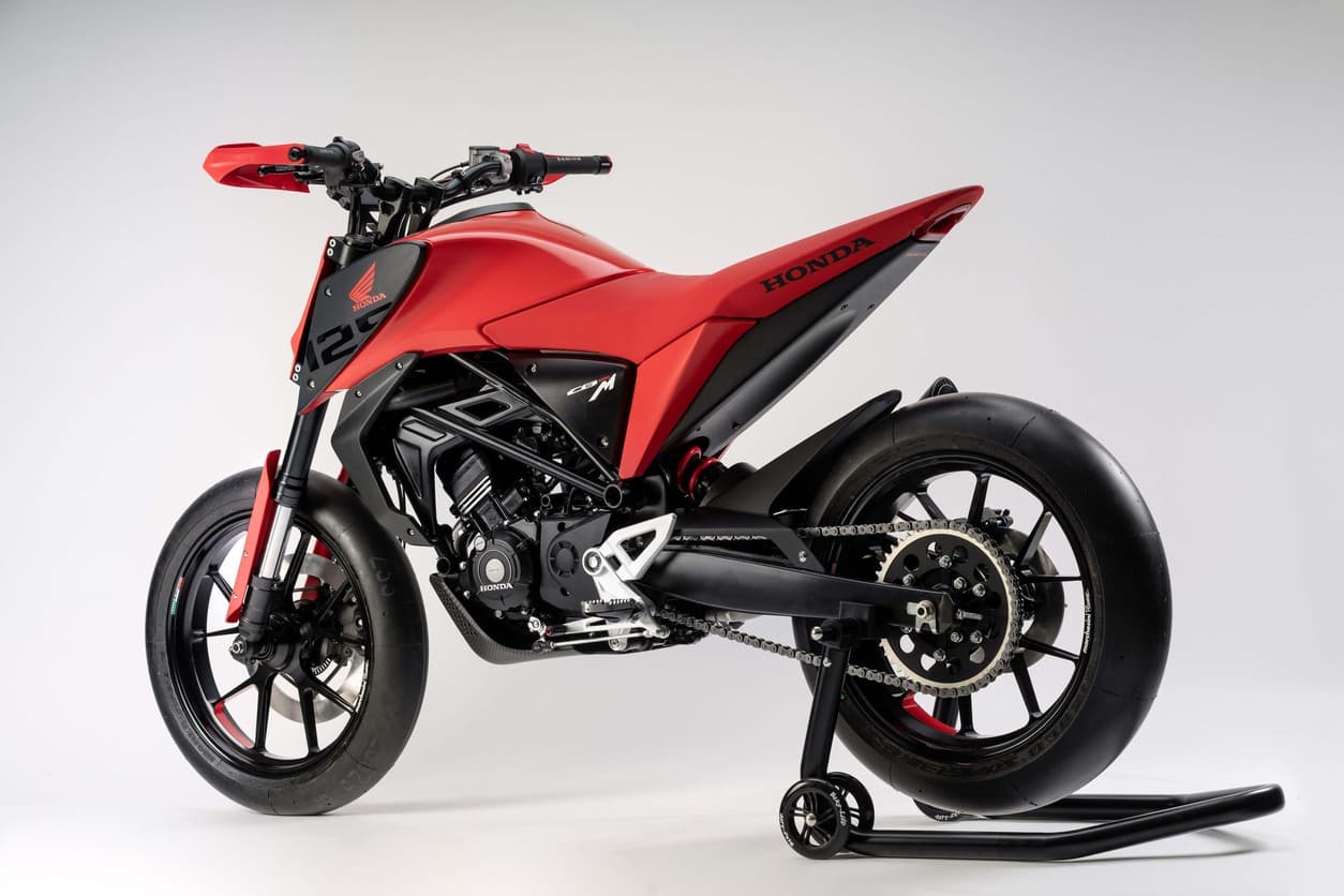 Микро-атака: Honda представила маленький турэндуро и супермото — 9