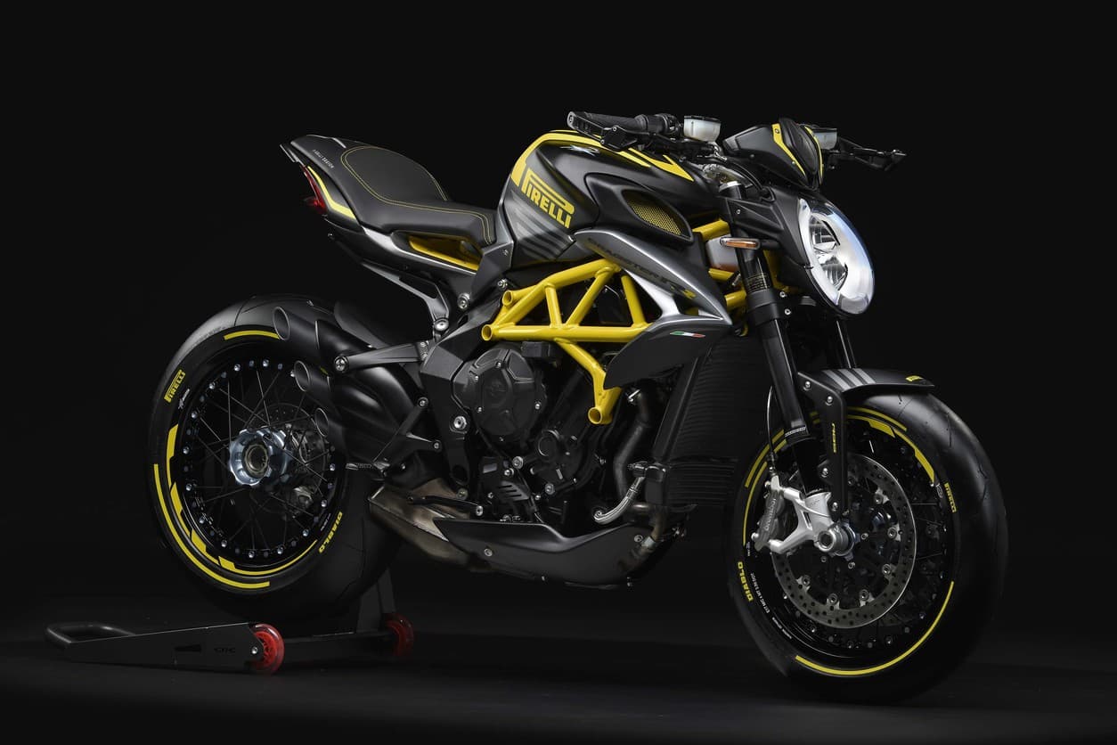 Это божественно: MV Agusta и Pirelli представили произведение мотоискусства — 4