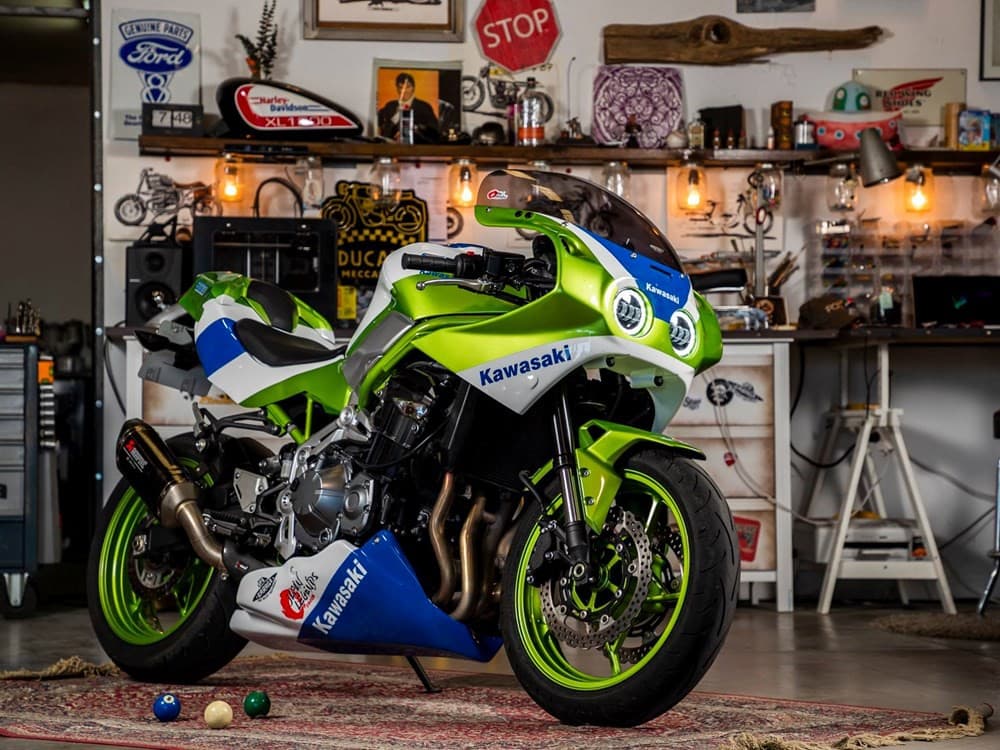 Рестомод наоборот: Kawasaki Z900 превратился в ZXR750. Или ZXR900? — 2