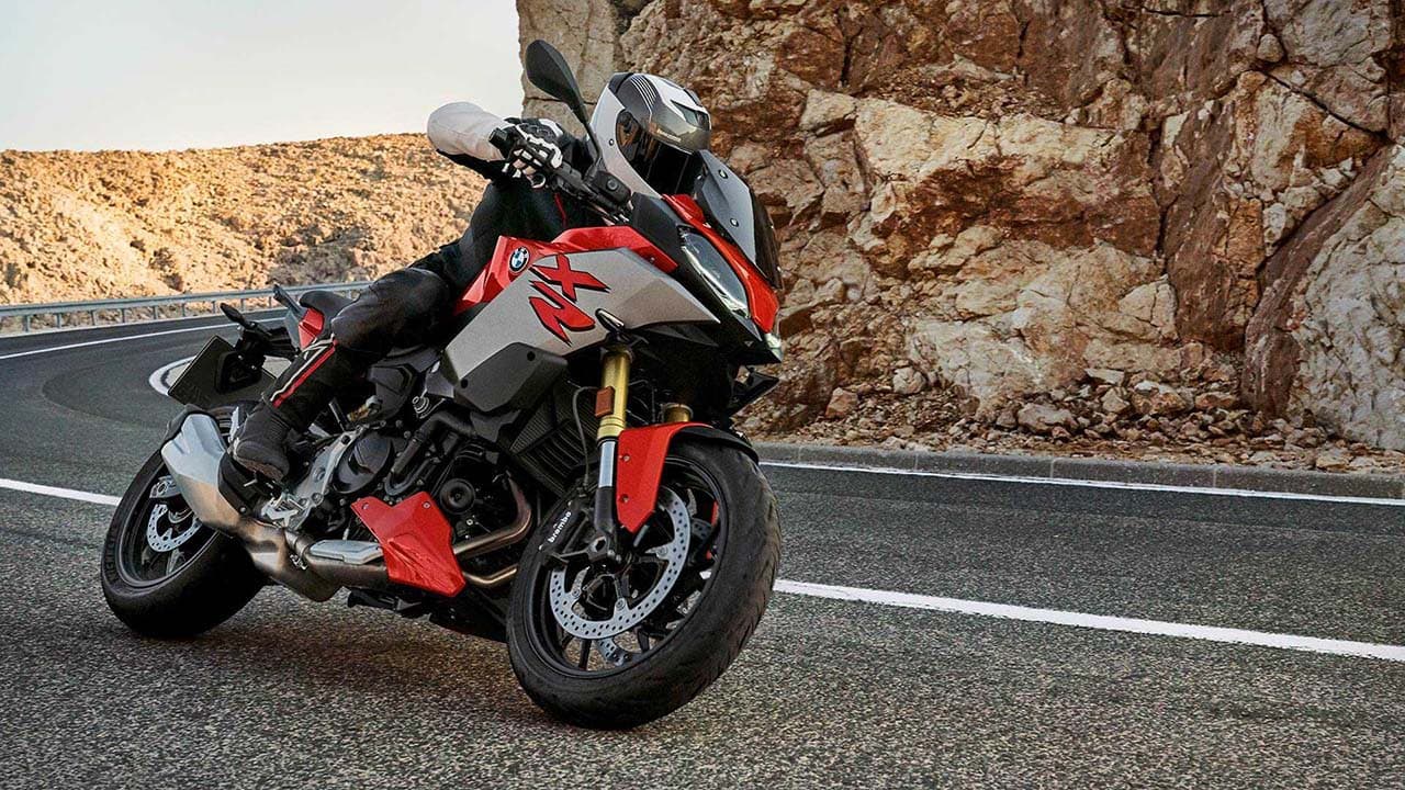 Para XeRos: BMW показала новые кроссоверы — 14