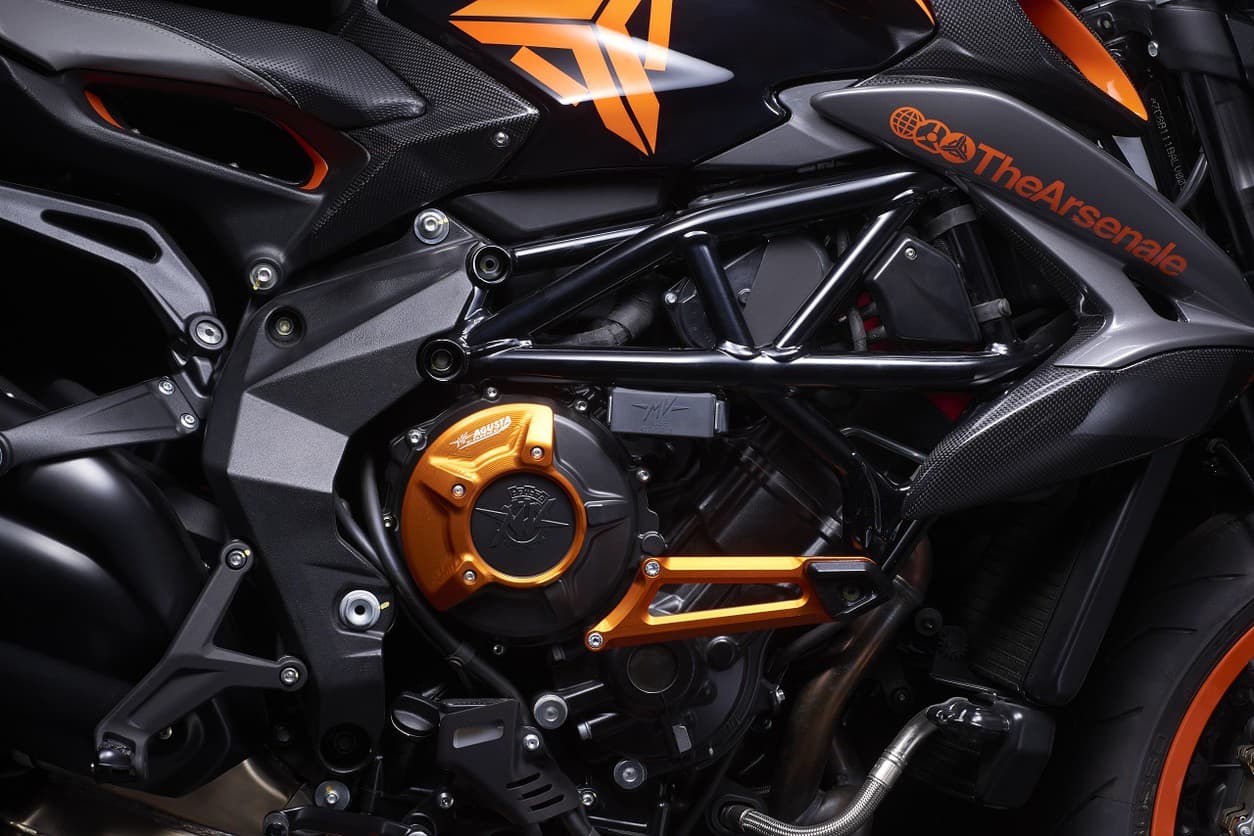 Боевой раскрас воина: у MV Agusta Dragster 800 RR появилась новая спецверсия — 5
