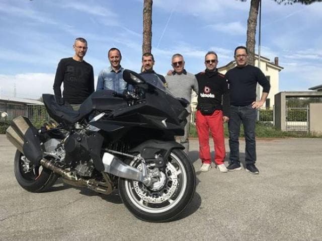 Самурайский дух: Bimota готовит сумасшедший спортбайк — 4