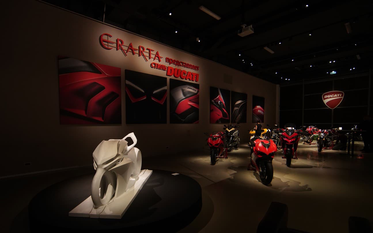 В Петербурге открылась первая в России выставка мотоциклов Ducati — 2