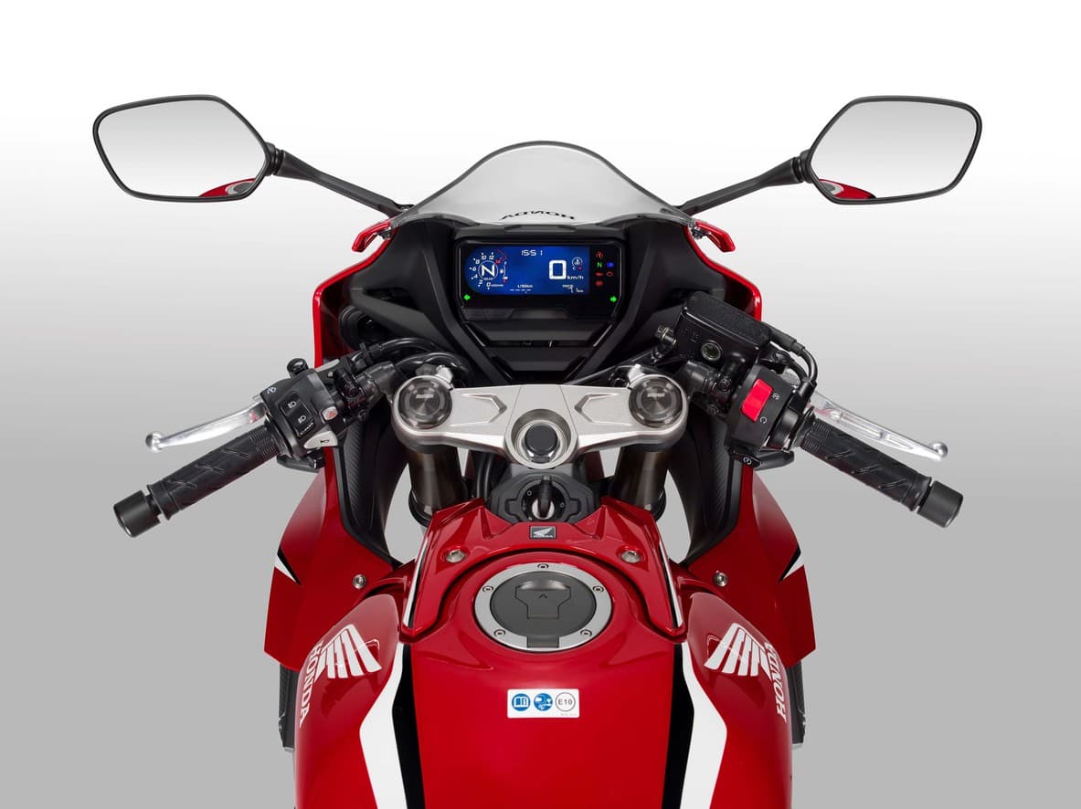 R вместо F: Honda представила CBR650R — 11