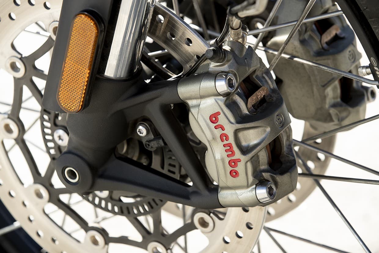 Хипстеры мимо: Triumph представил новый Scrambler 1200 — 14