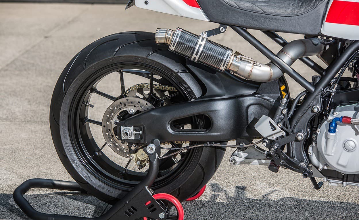 Турбомонстр: Honda CBX превратилась в свирепый дрэгстер — 9