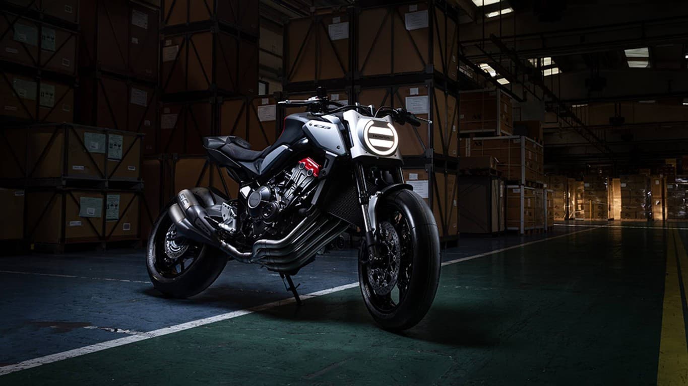 Honda над Парижем: дерзкий Neo Sports Cafe намекнул на новый нейкед — 2